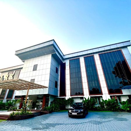Hotel Seapark Kollam Buitenkant foto