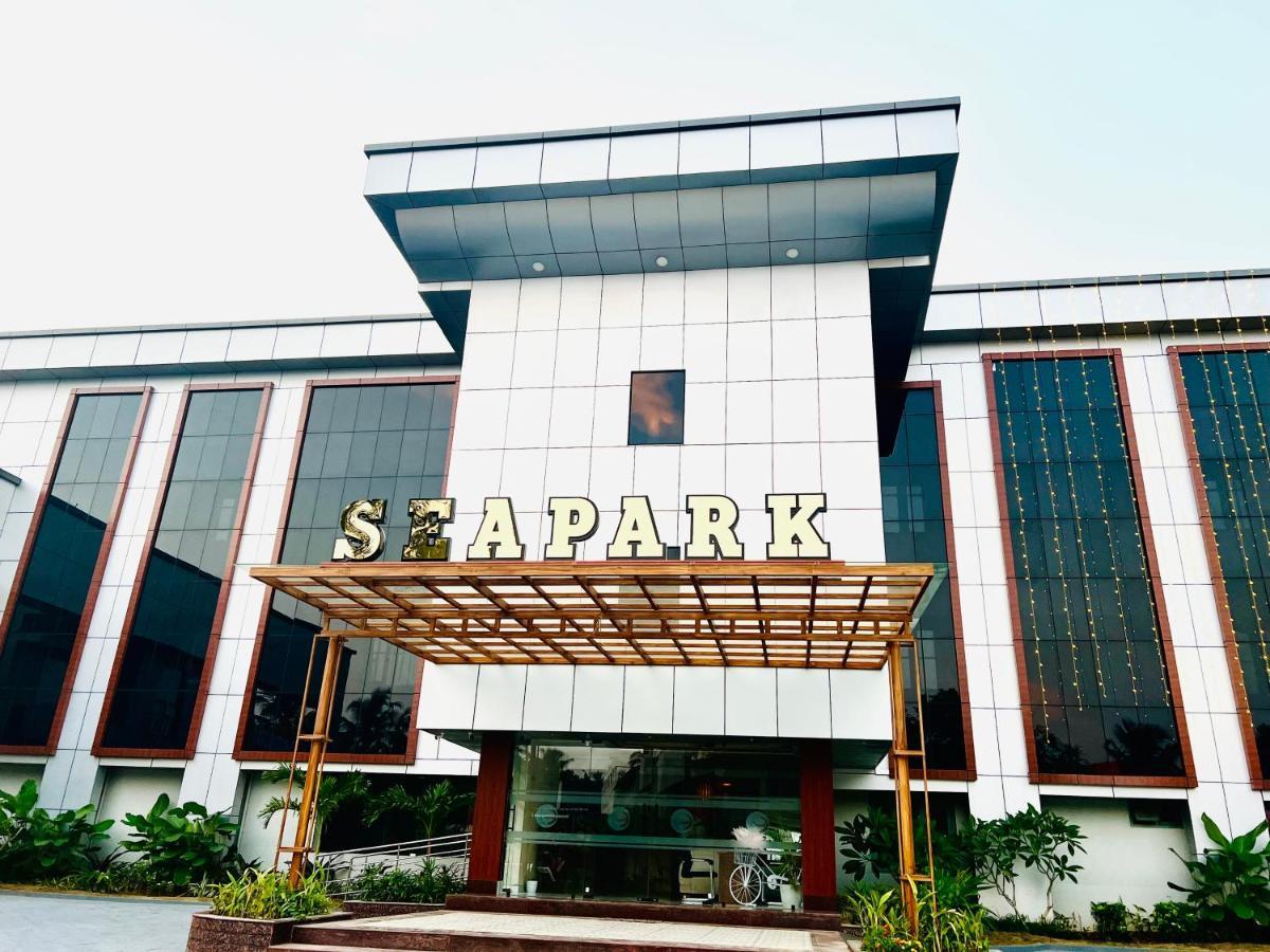 Hotel Seapark Kollam Buitenkant foto