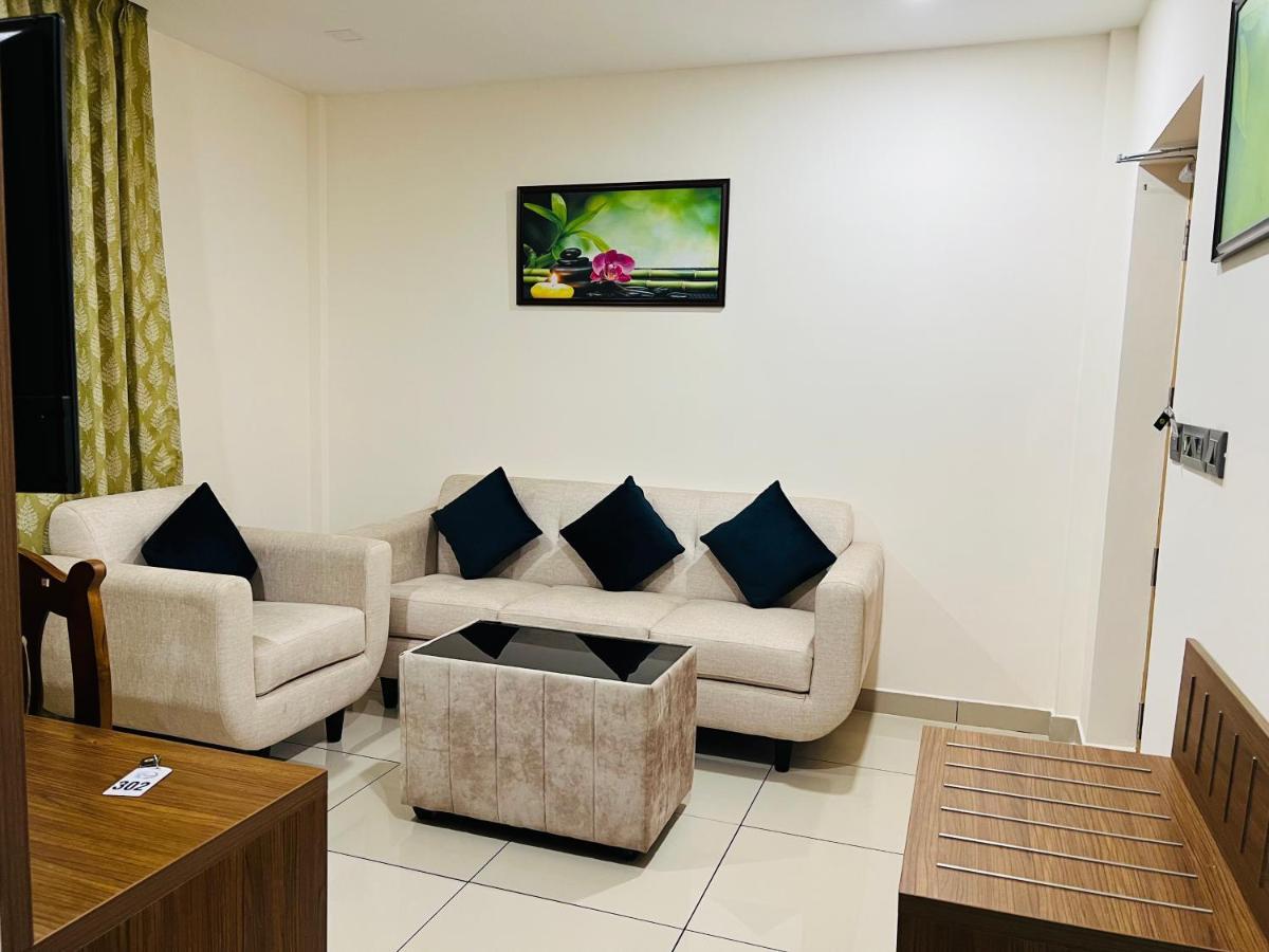Hotel Seapark Kollam Buitenkant foto