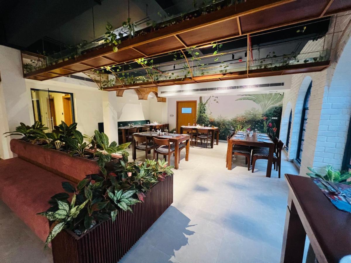 Hotel Seapark Kollam Buitenkant foto