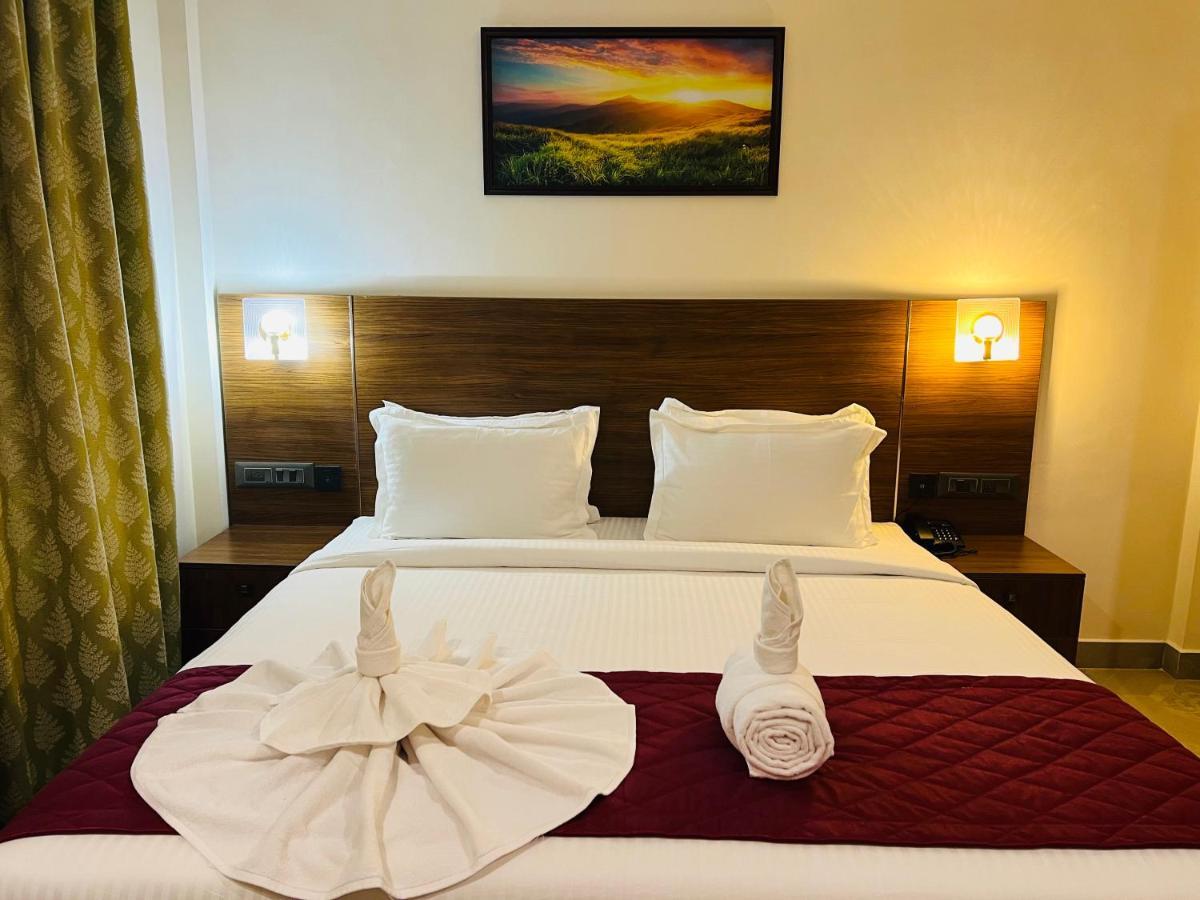 Hotel Seapark Kollam Buitenkant foto